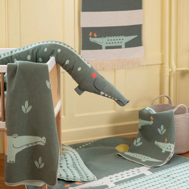 Juwel baby blanket with crocodiles allover