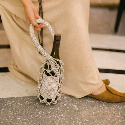 Luxe Crystal Knot Wine Carrier: Silver