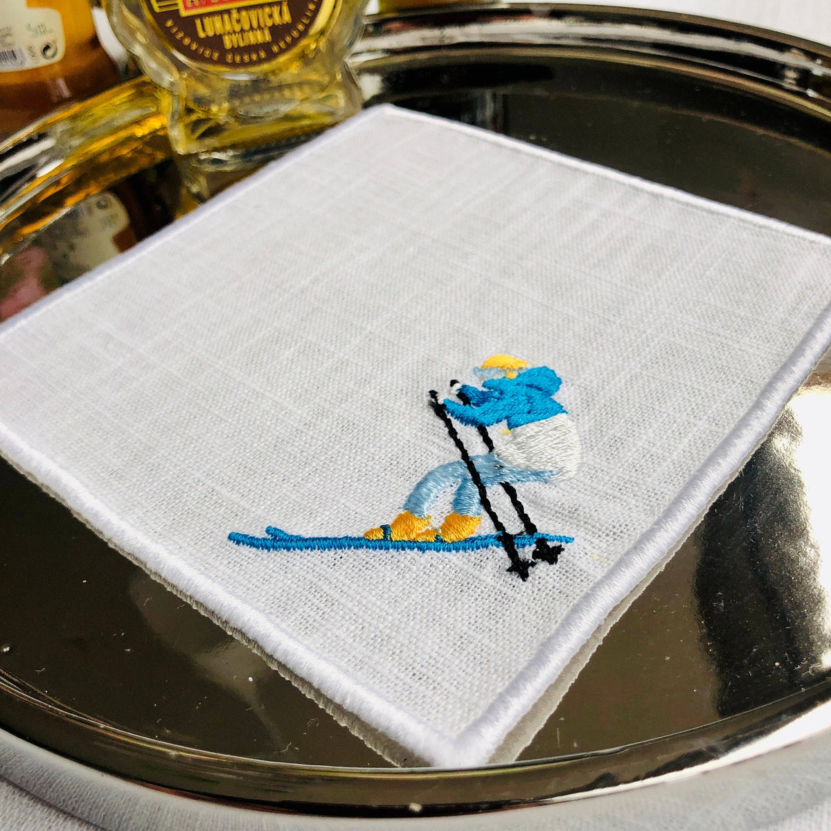 Winter Sport Skiers Linen Cocktail Napkins - Set of 4/6: 4 napkins