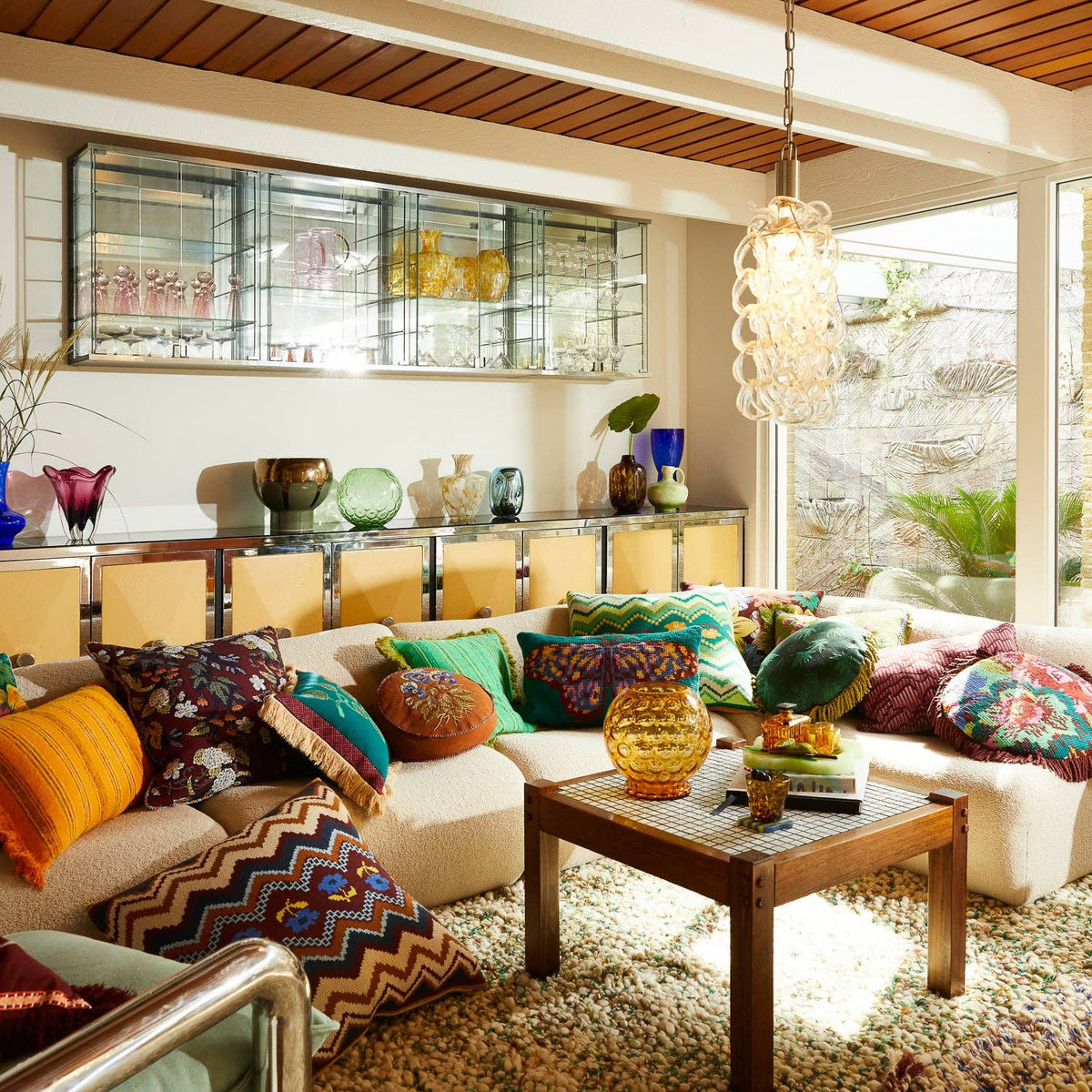 Hanna Jacquard Cushion: Feather Insert