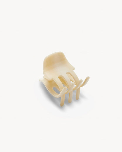 Mini Claw in Alabaster