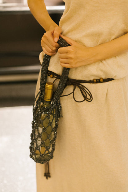 Luxe Crystal Knot Wine Carrier: Silver