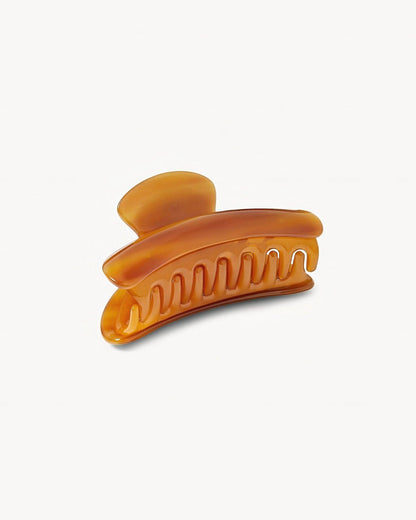 Grande Heirloom Claw in Cognac