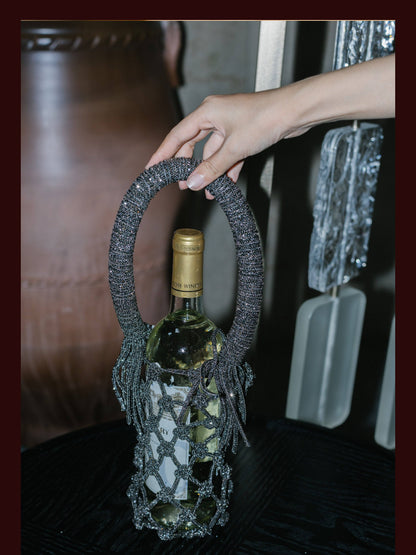 Luxe Crystal Knot Wine Carrier: Silver