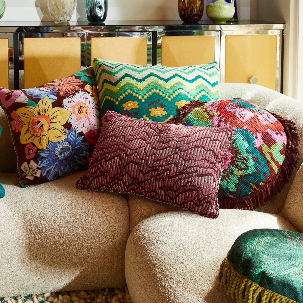 Hanna Jacquard Cushion: Feather Insert