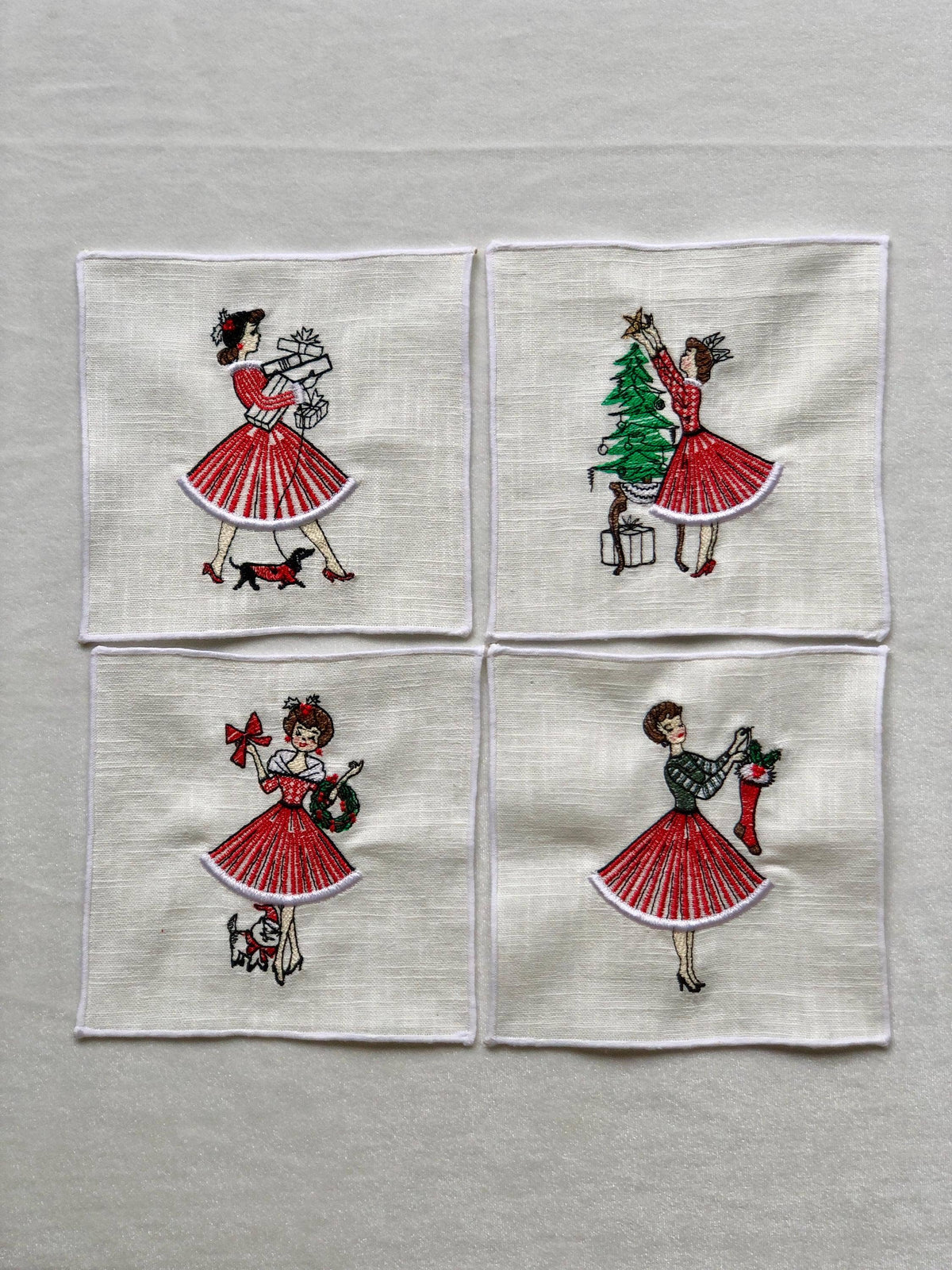 Vintage Retro Christmas Girl Linen Cocktail Napkins - 4 : Lady with dog