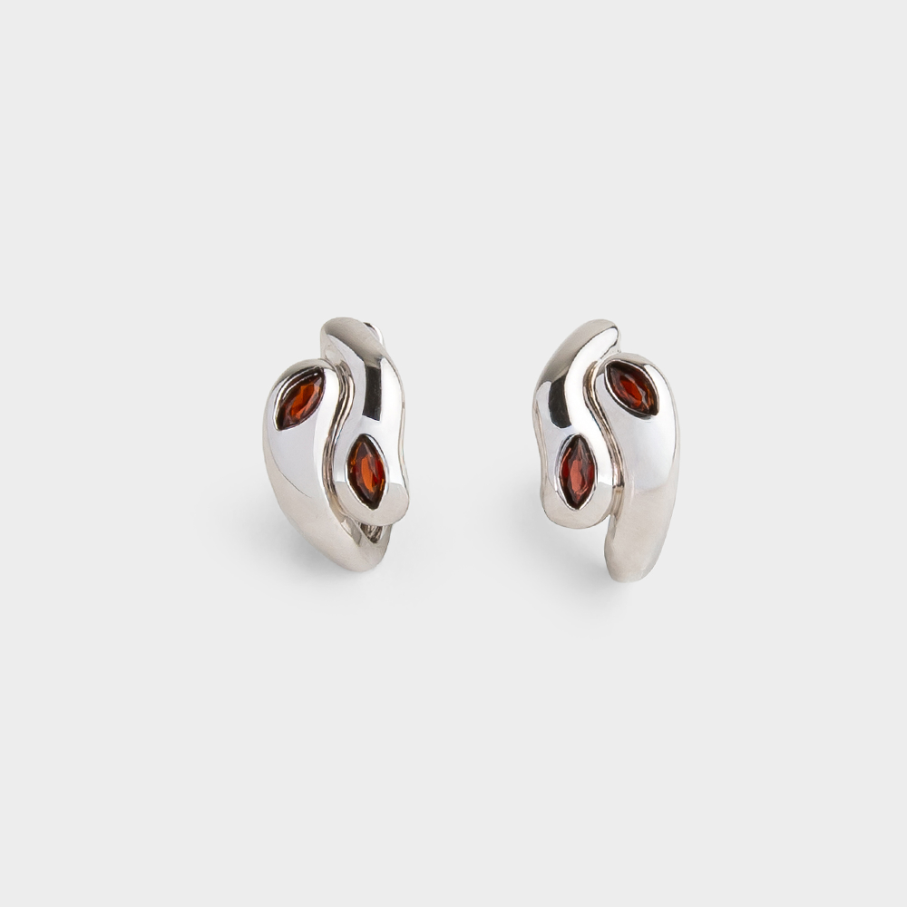 Cosimo Hoop Earrings Garnet detail