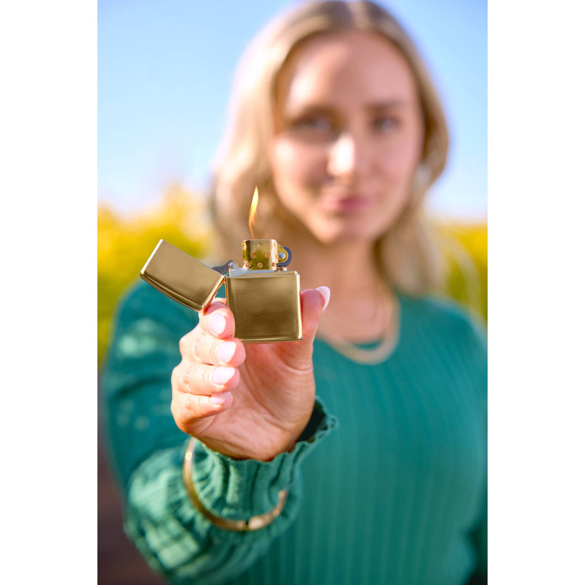 Zippo Classic High Polish Brass Windproof Lighter + Gift Kit