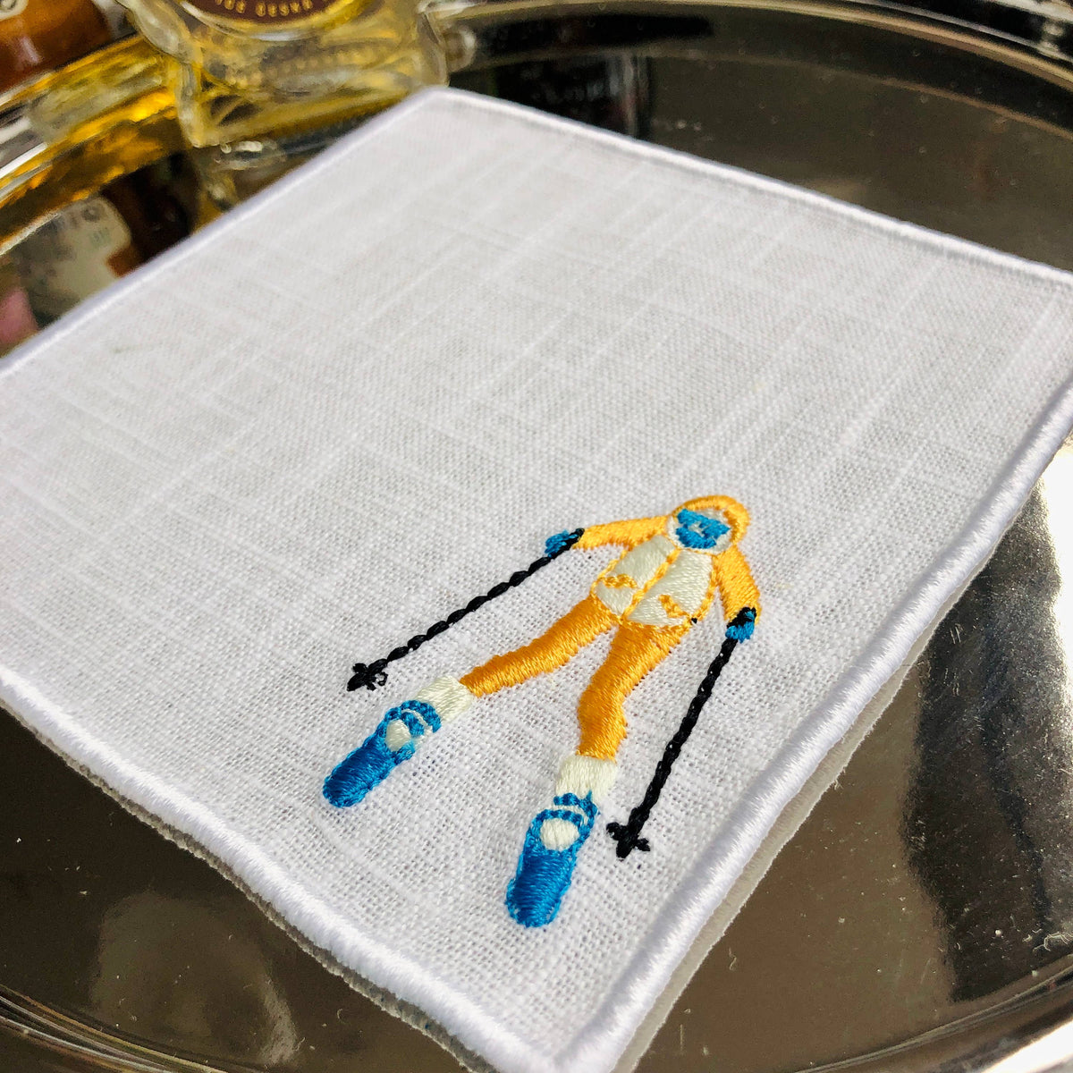Winter Sport Skiers Linen Cocktail Napkins - Set of 4/6: 4 napkins