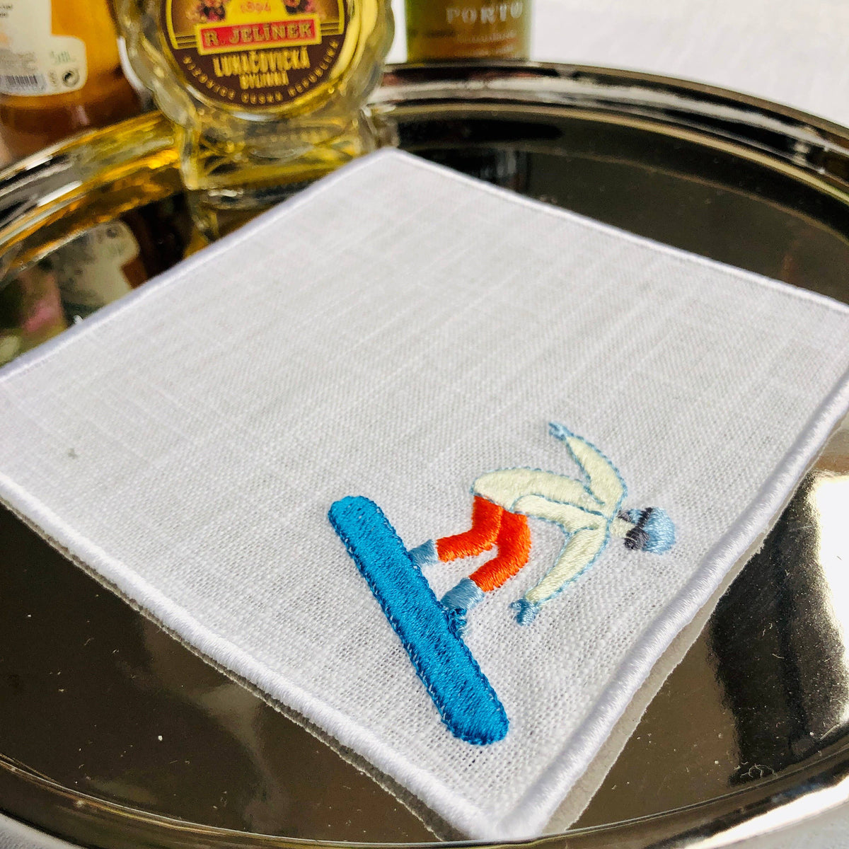 Winter Sport Skiers Linen Cocktail Napkins - Set of 4/6: 4 napkins