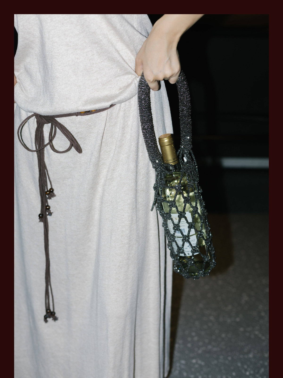 Luxe Crystal Knot Wine Carrier: Silver