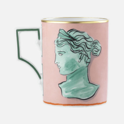 Il Viaggio di Nettuno Luna mug in pink, with a hand-painted green bust and a green handle.