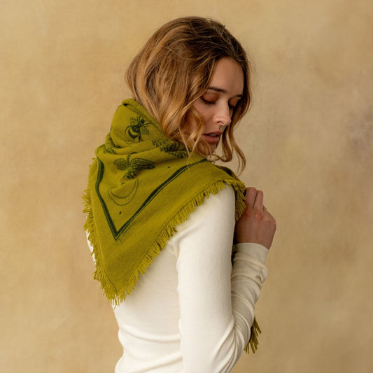 Gaia Cashmere Bandana - Pickle/Black